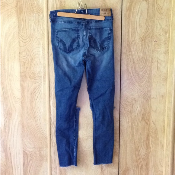 Hollister super skinny high rise jeans - Picture 2 of 3
